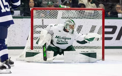 Trey Augustine, action, 2025-26, hockey