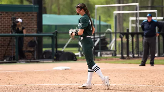 Ava Mullen, softball, action