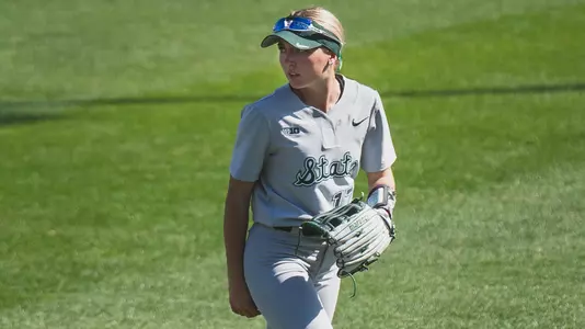 Ava Coffinger, softball, action, 2025