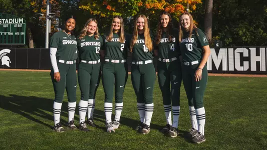 Softball Seniors, 2025