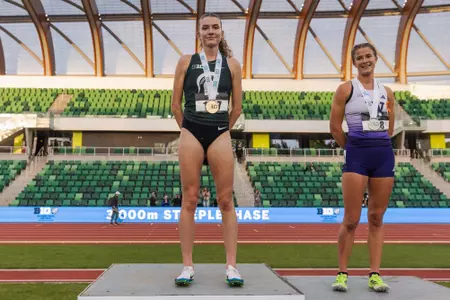 Kate Stewart-Barnett medal stand B1G