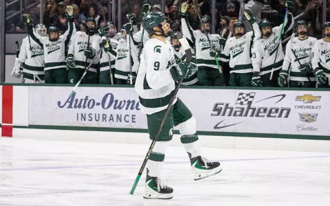 Matt Basgall, hockey, 2025-26, action