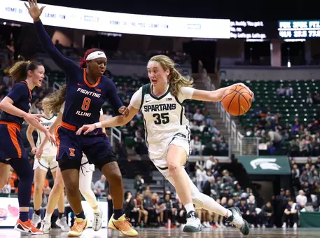 Kennedy Blair drives vs. Illinois