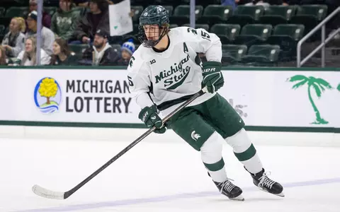 Charlie Stramel, action, hockey, 2025-26