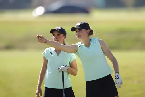 Keeley Marx and Grace Vetter in the Tar Heel Invitational