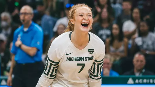 Malayah Long celebrates vs. Penn State 2026