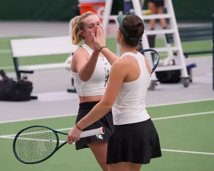 WTEN Ellie Blackford and Matilde Morais doubles action