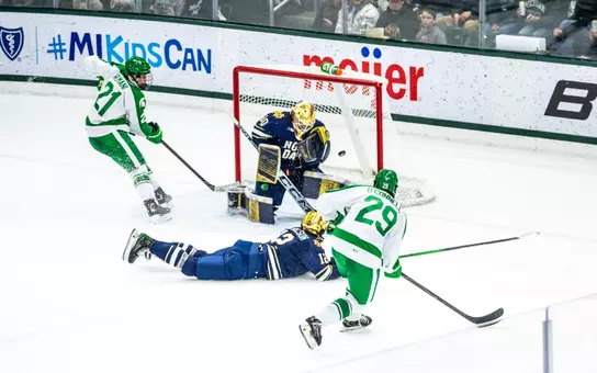 Gavin O'Connell, goal, action, hockey, 2025-26