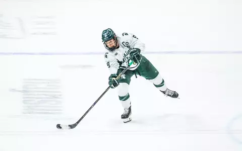 Matt Basgall, action, 2025-26, hockey