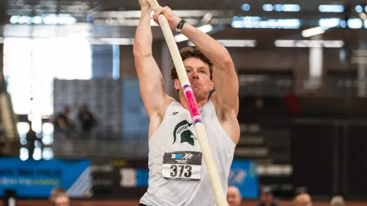 Dylan Terryberry pole vaults