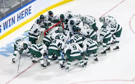 Hockey, huddle, pre-game, action, 2025-26