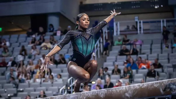 Nikki Smith competes on beam at the NCAA Championships