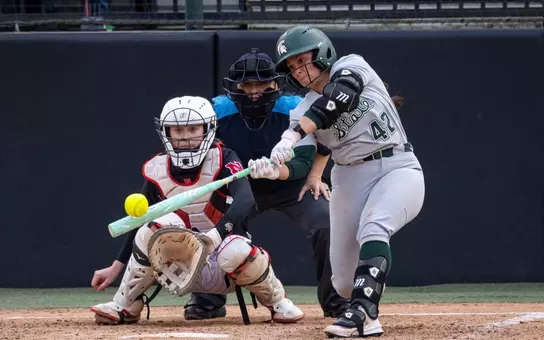 Hannah Hawley at bat