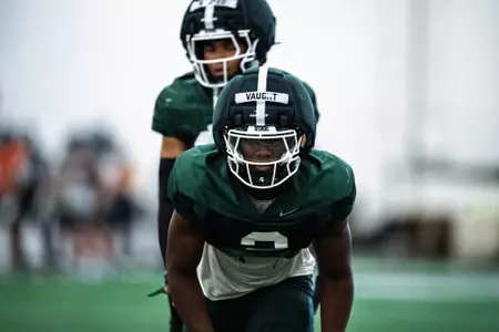 Devin Vaught goes through a drill at spring practice in 2026.