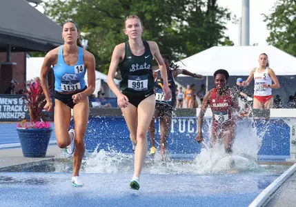 Kate Stewart-Barnett competes in Lexington in the NCAA First Round