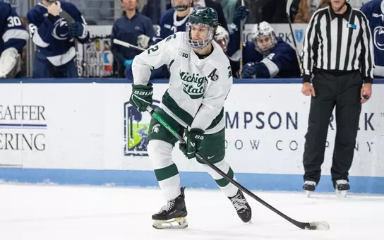 Patrick Geary plays the puck at Penn State during the 2025-26 season