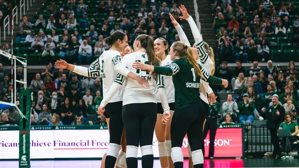 Volleyball celebrates vs. UCLA