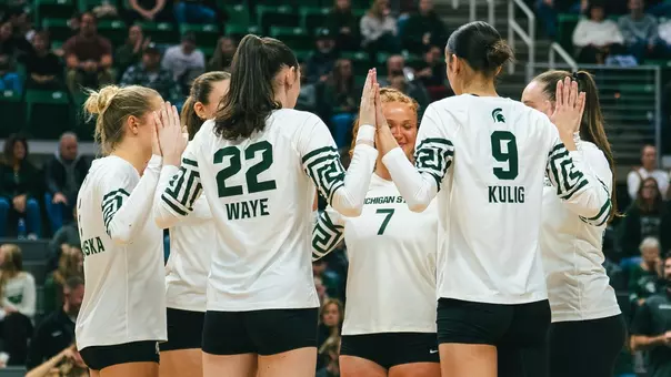 Volleyball huddle vs. USC 2025