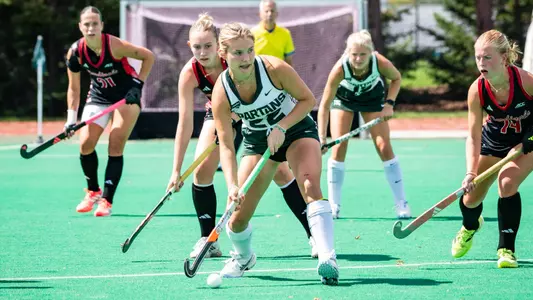 Maria-Sophie Muller possesses the ball against Louisville, Field Hockey, Action, 2026