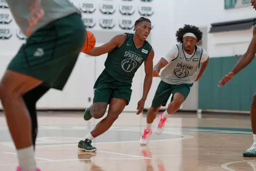 Jeremy Fears at practice in 2026.