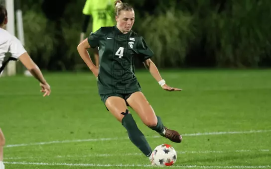 Sophia Piotrowski clears a ball from the defensive third