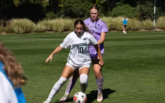 Lacey Kindel controls the ball in a win over Washington