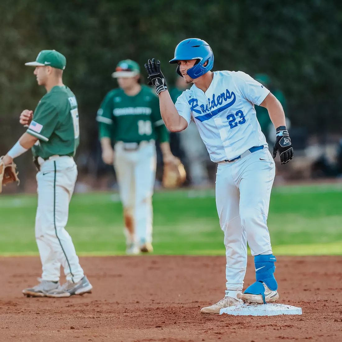 @MT_Baseball vs. Charlotte