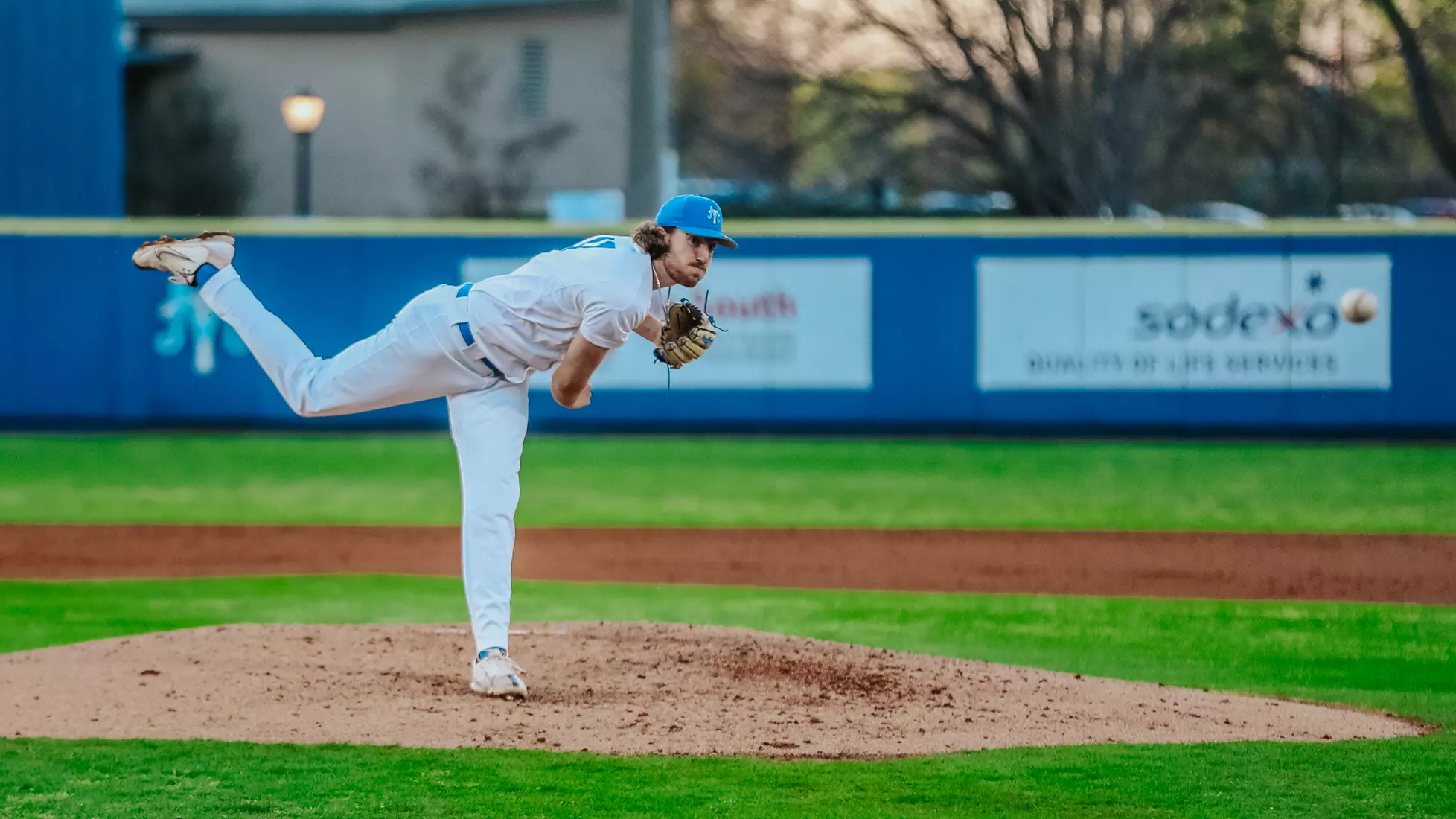 @MT_Baseball vs. Charlotte