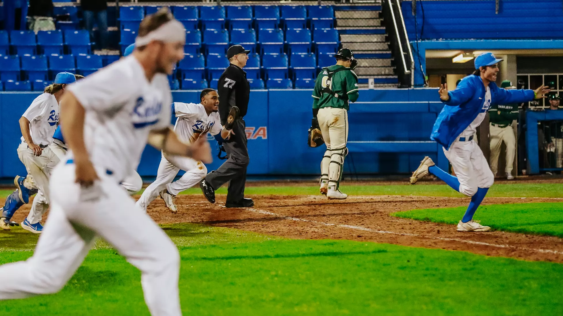 @MT_Baseball vs. Charlotte