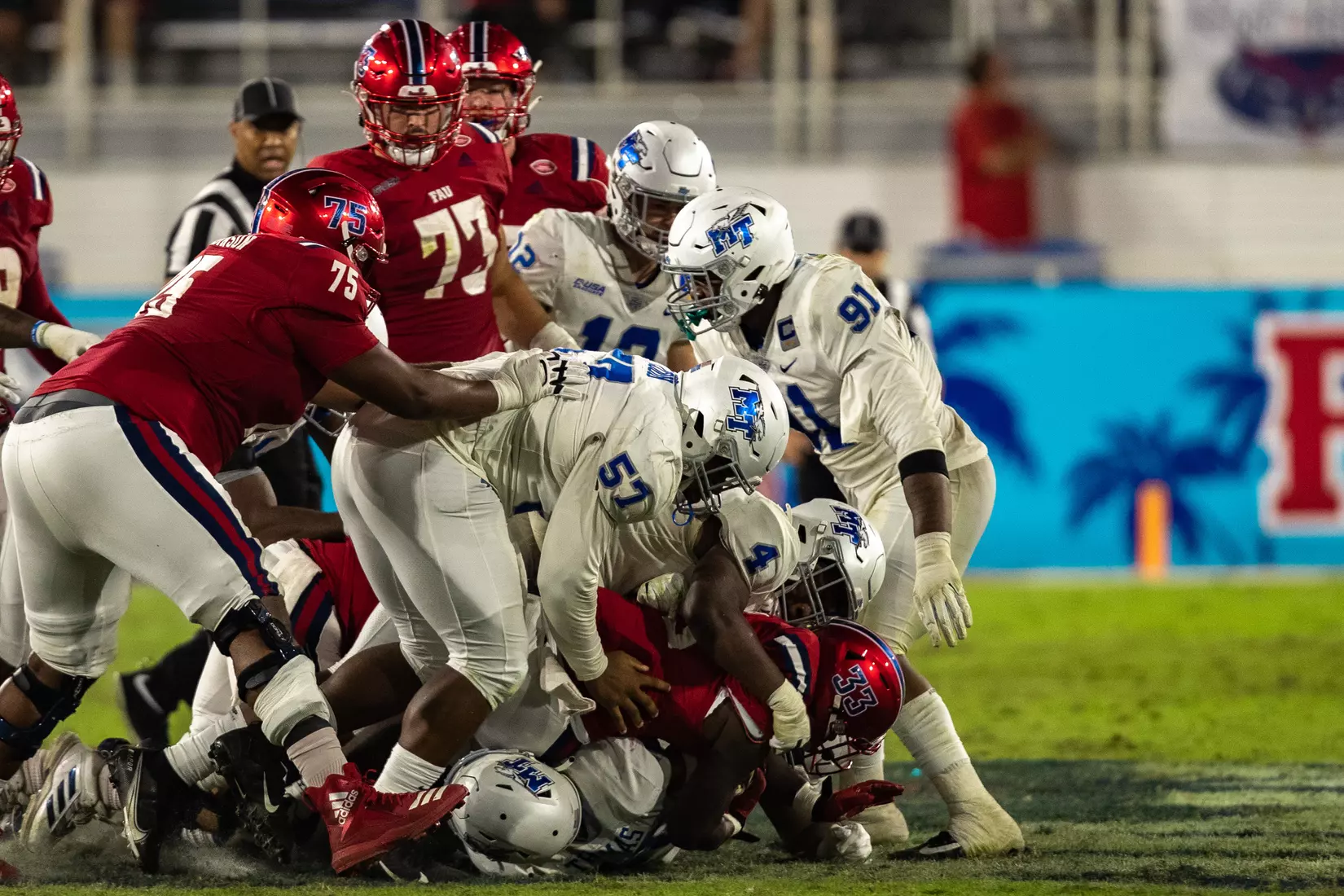 Blue Raider Football at FAU - Result MT 27 FAU 17