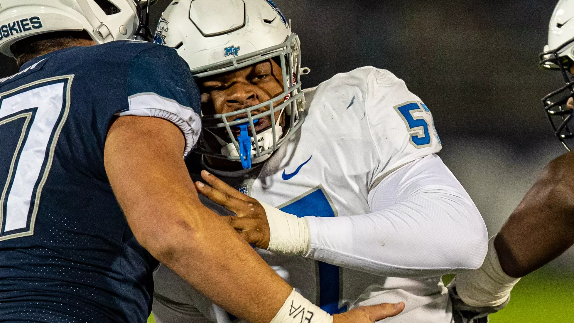 Blue Raider Football at University of Connecticut - Oct. 22, 2021 - Result MT 44 UCONN 13