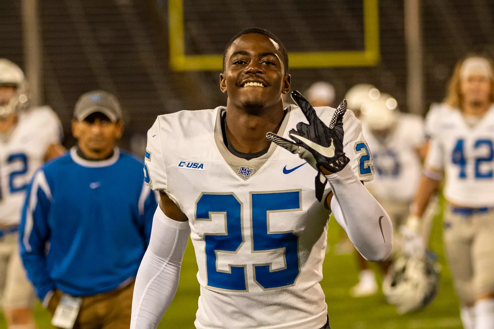 Blue Raider Football at University of Connecticut - Oct. 22, 2021 - Result MT 44 UCONN 13