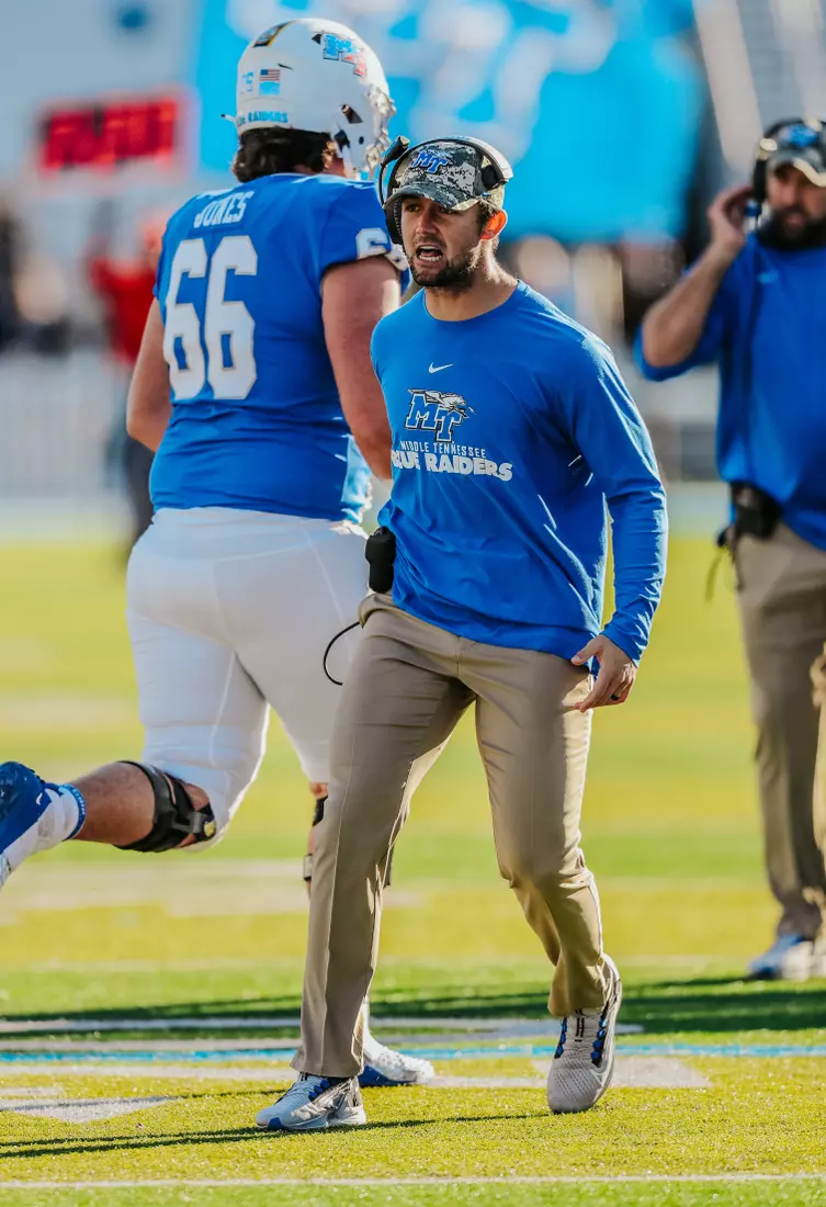 @MT_FB vs FIU, Salute to Veterans, 11/13/21