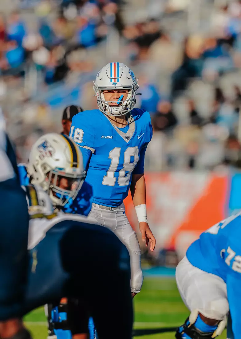 @MT_FB vs FIU, Salute to Veterans, 11/13/21
