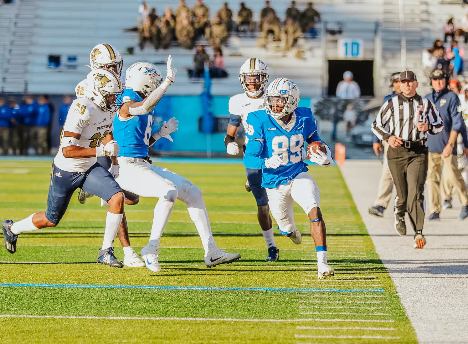 @MT_FB vs FIU, Salute to Veterans, 11/13/21
