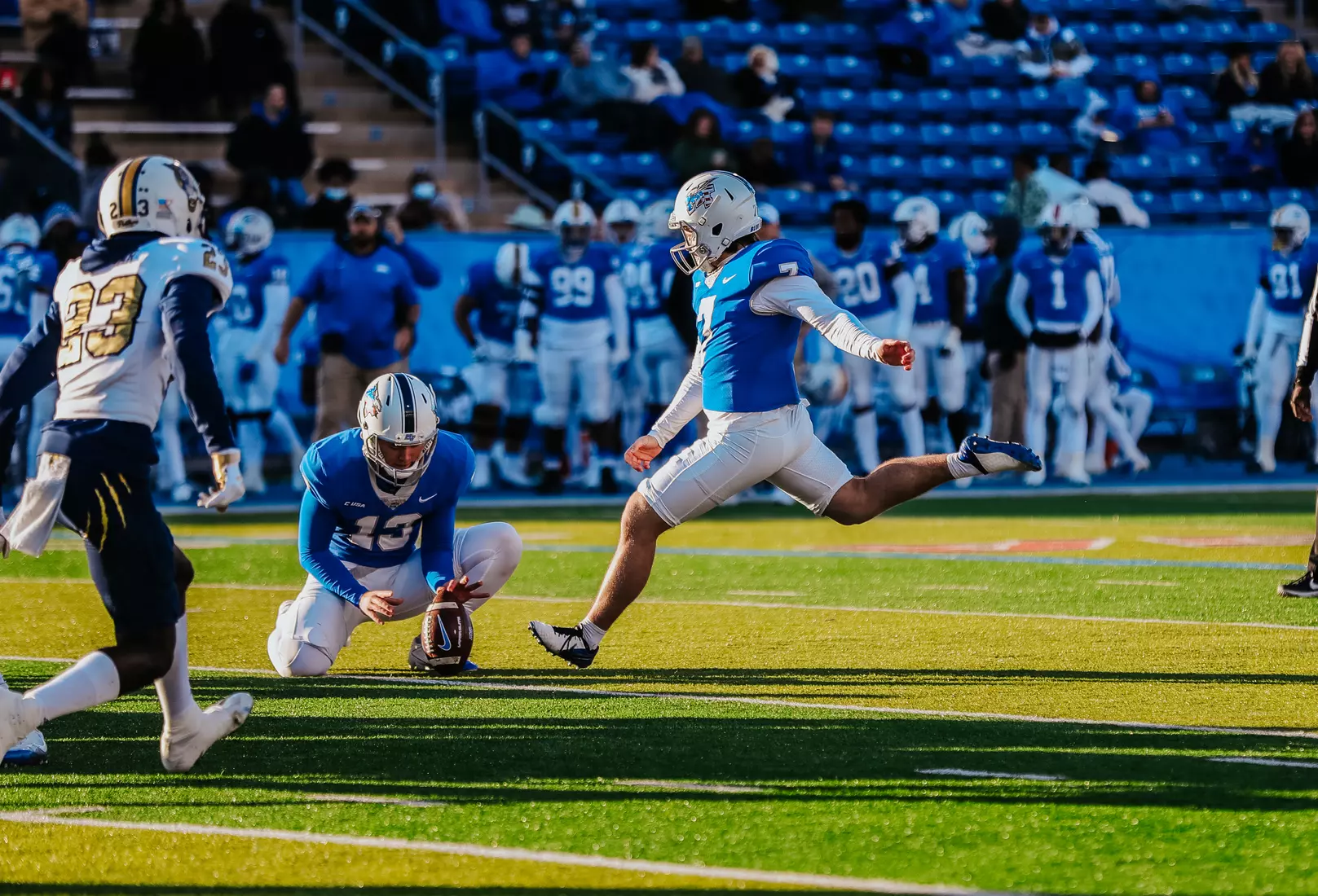 @MT_FB vs FIU, Salute to Veterans, 11/13/21