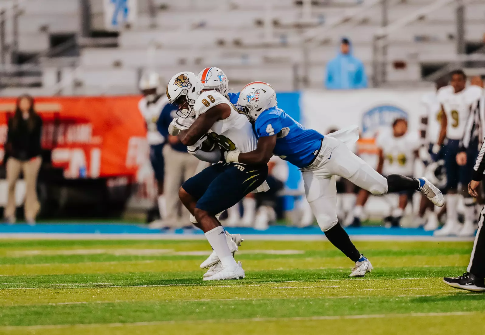 @MT_FB vs FIU, Salute to Veterans, 11/13/21