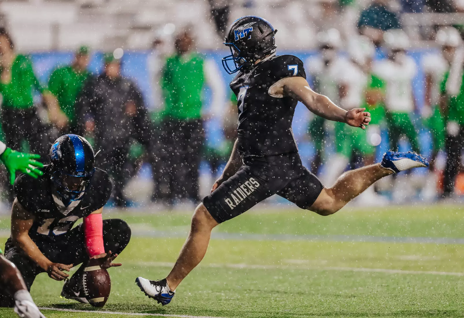 @MT_FB vs Marshall, 33-28, 10/02/21