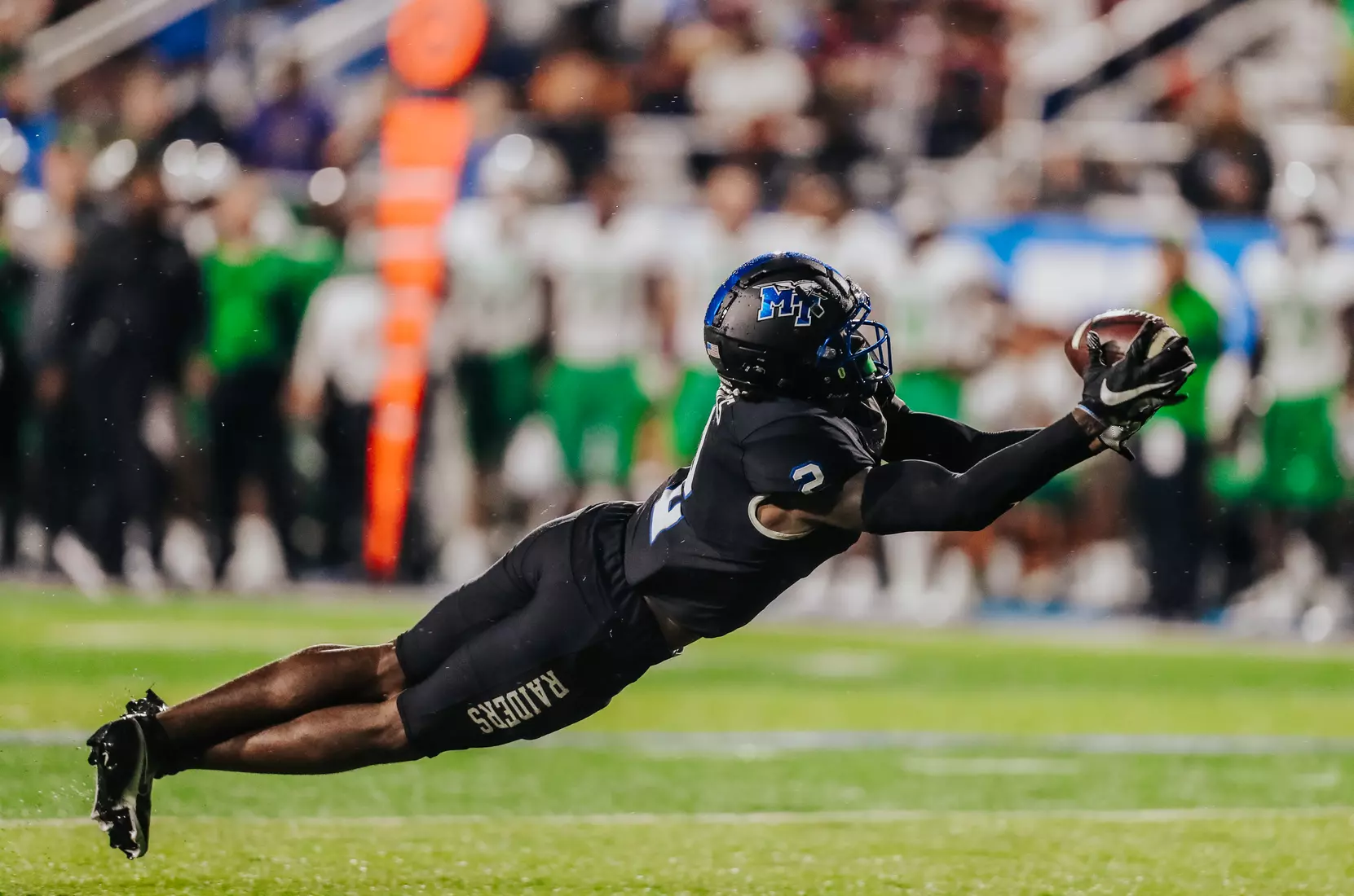 @MT_FB vs Marshall, 33-28, 10/02/21