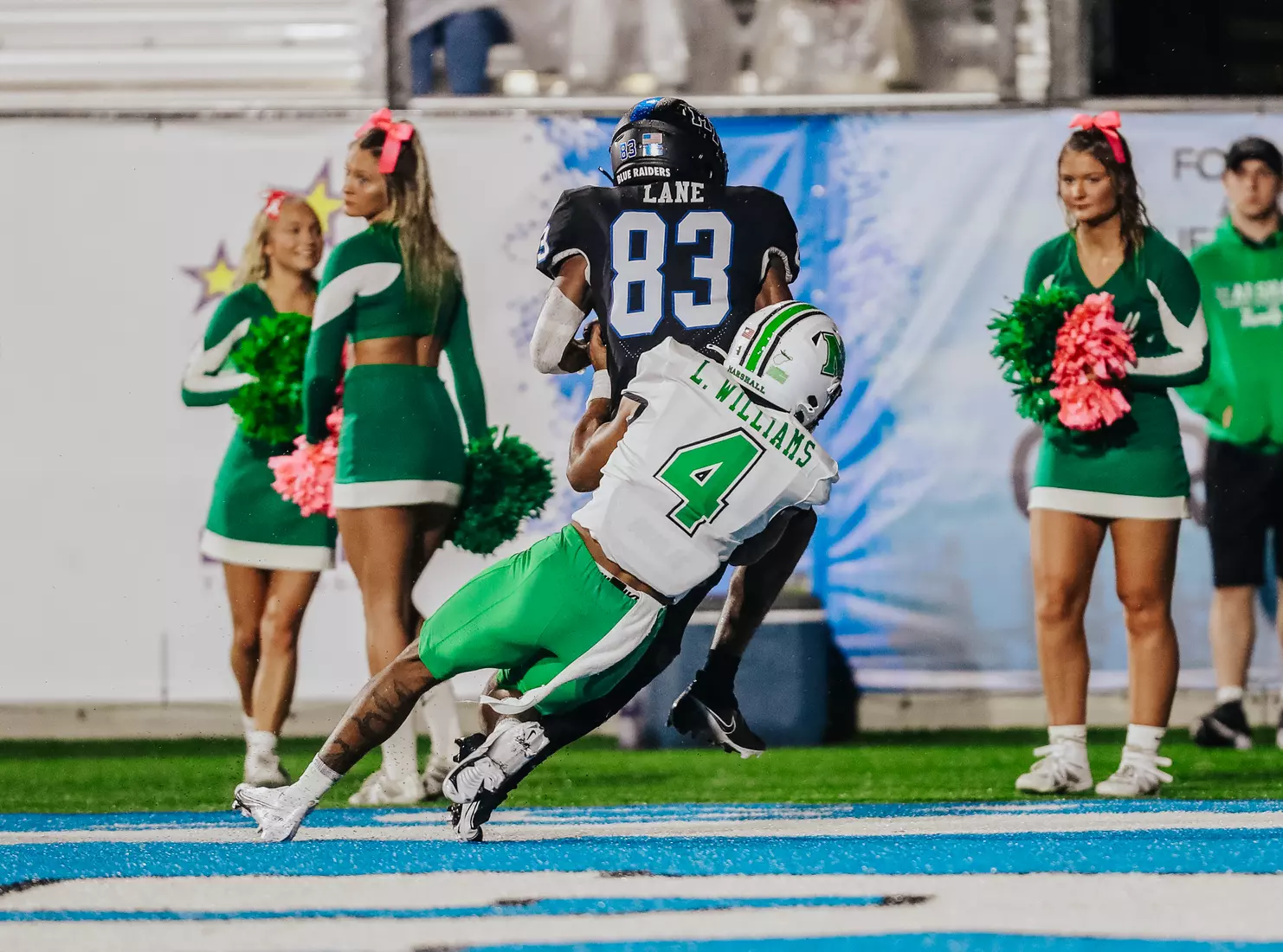 @MT_FB vs Marshall, 33-28, 10/02/21