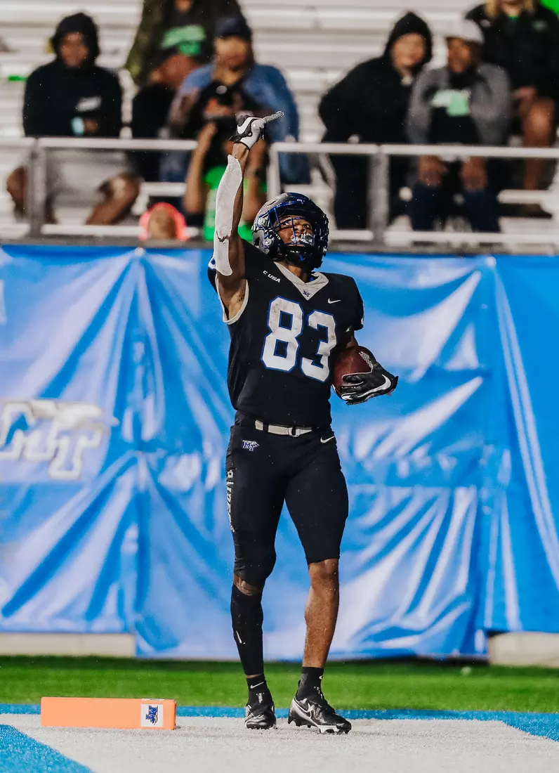 @MT_FB vs Marshall, 33-28, 10/02/21