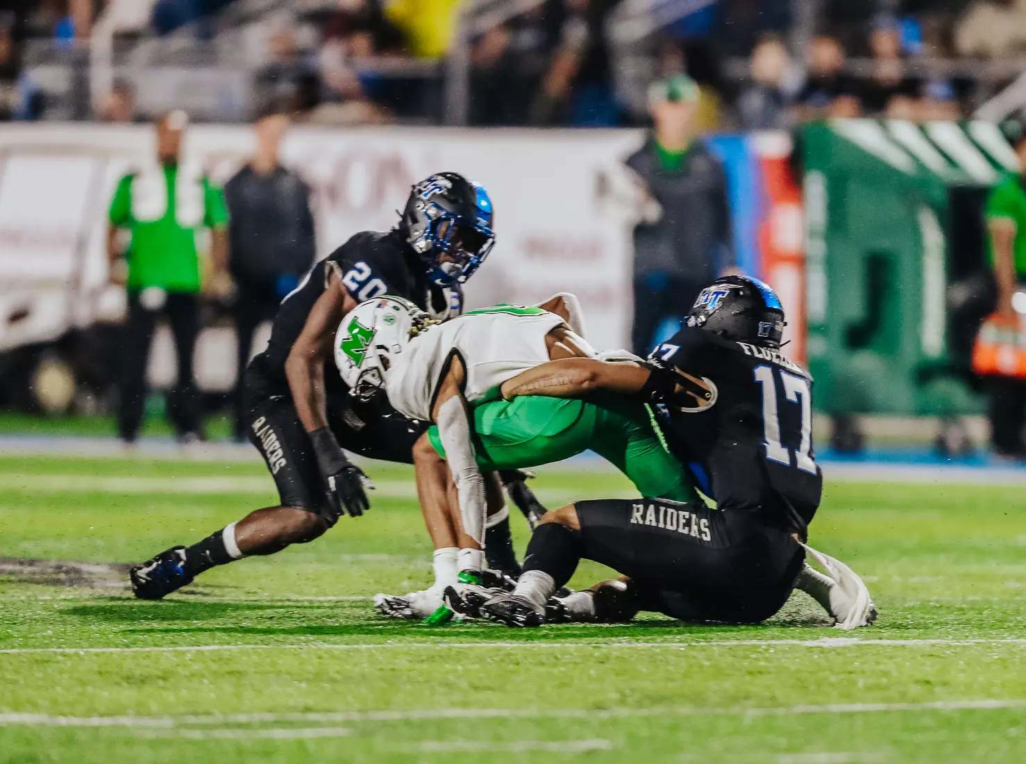@MT_FB vs Marshall, 33-28, 10/02/21