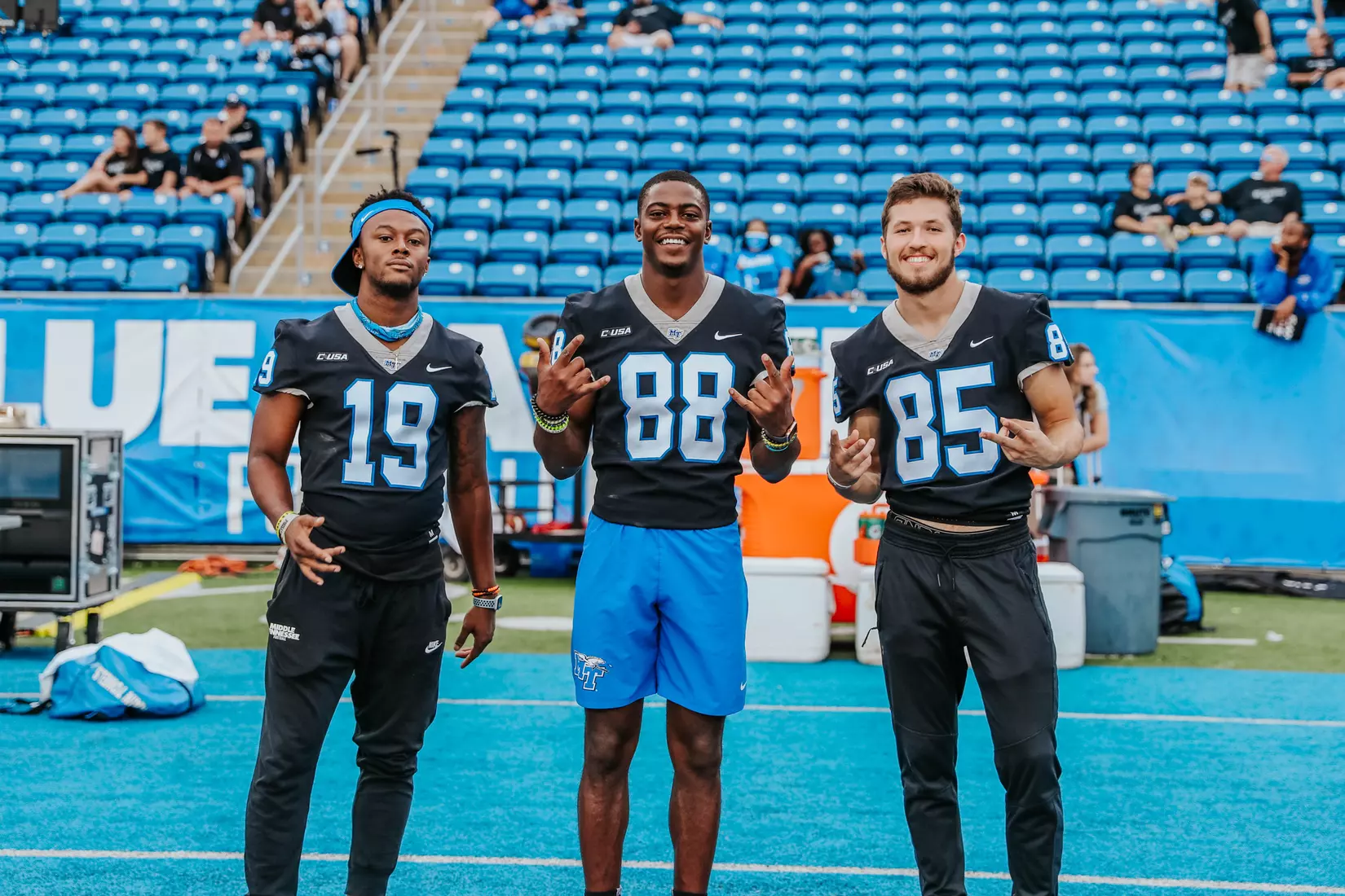 @MT_FB vs Marshall, 33-28, 10/02/21