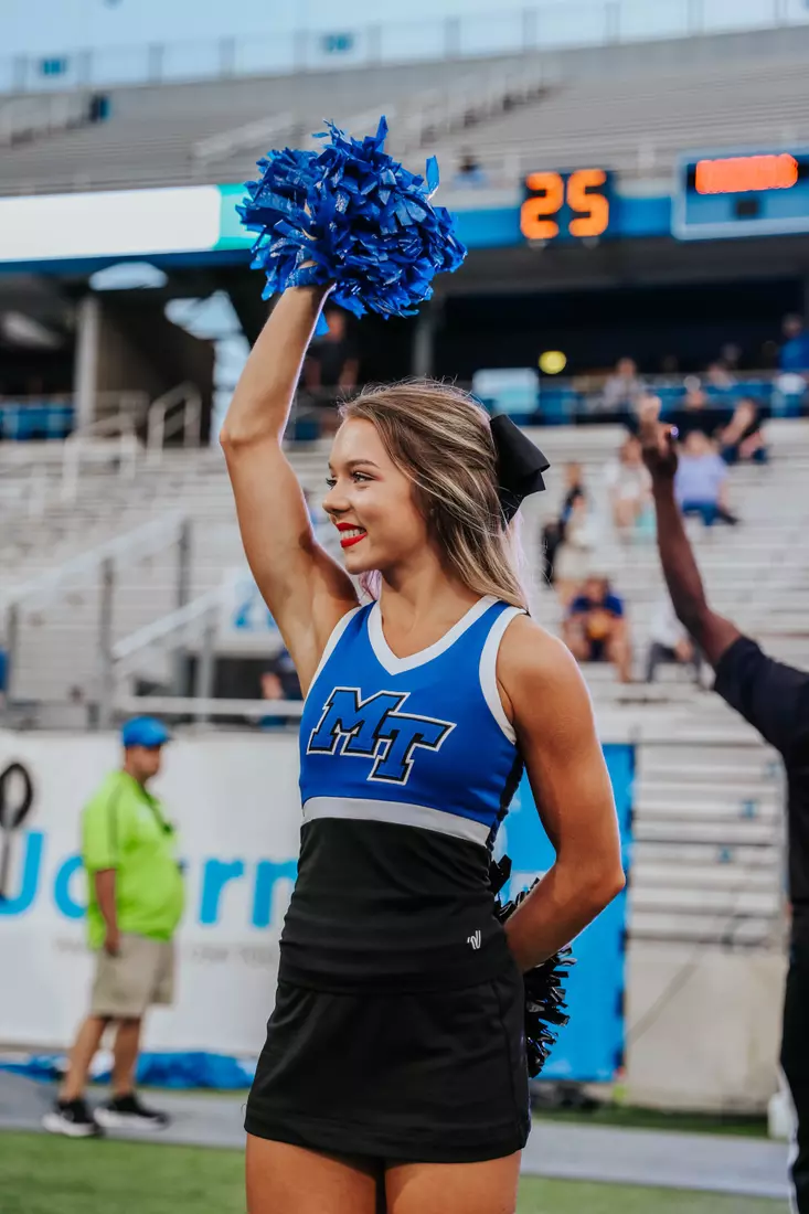 @MT_FB vs Marshall, 33-28, 10/02/21