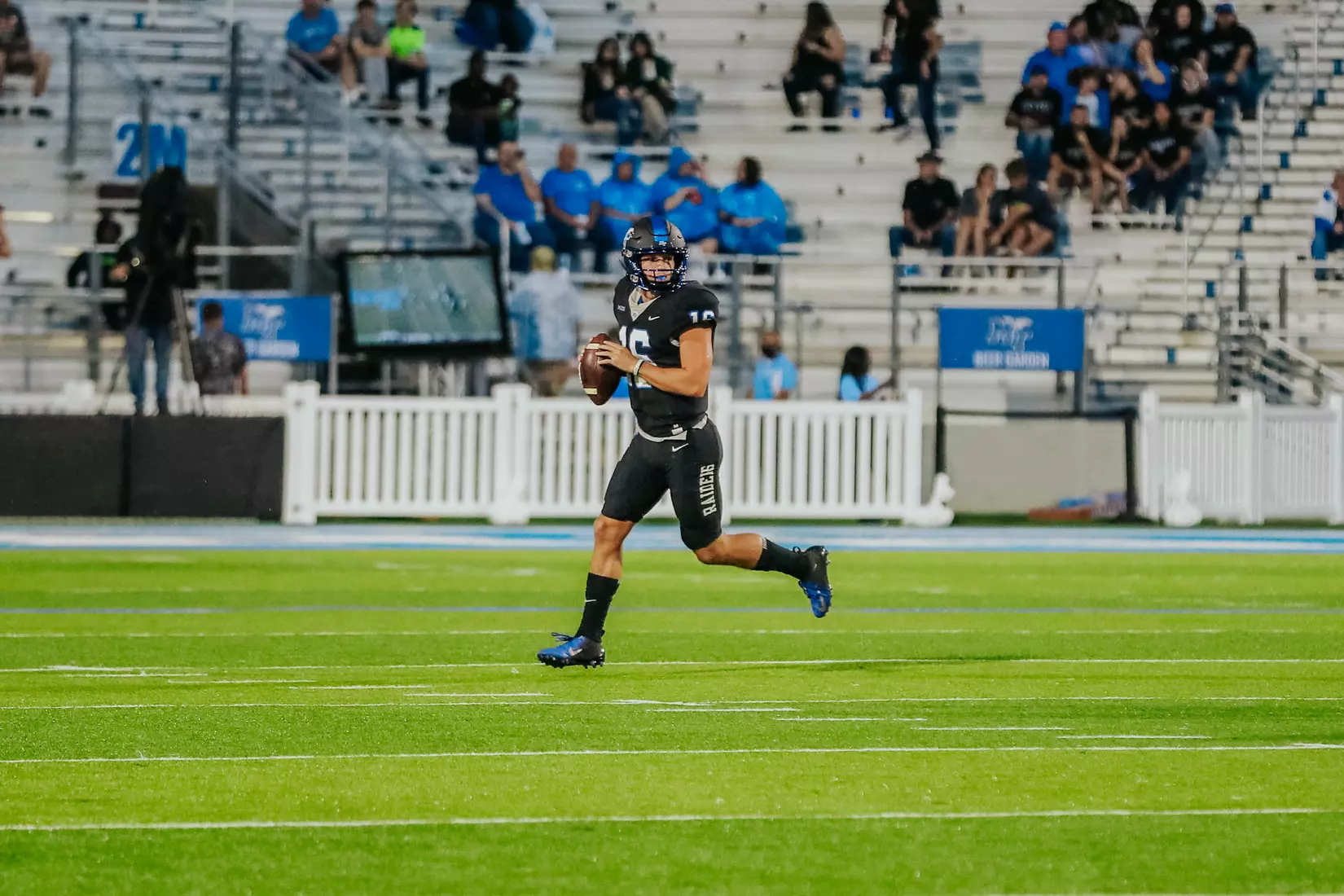 @MT_FB vs Marshall, 33-28, 10/02/21