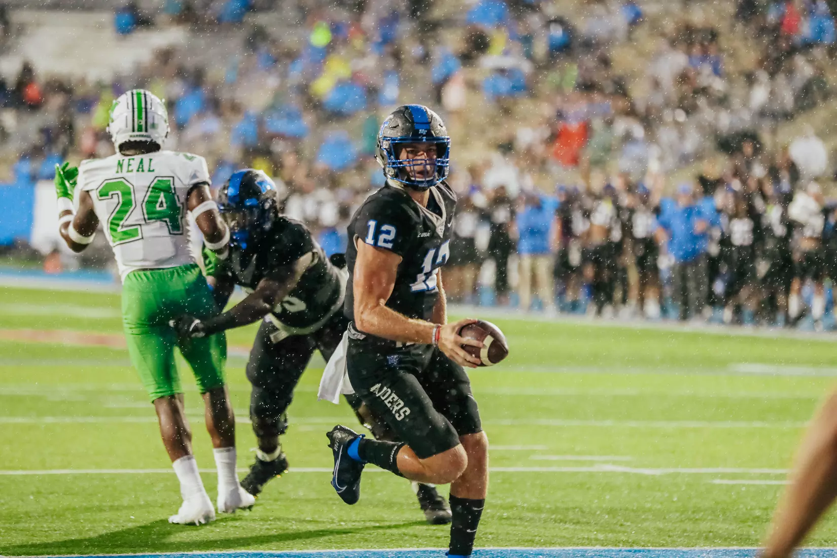 @MT_FB vs Marshall, 33-28, 10/02/21