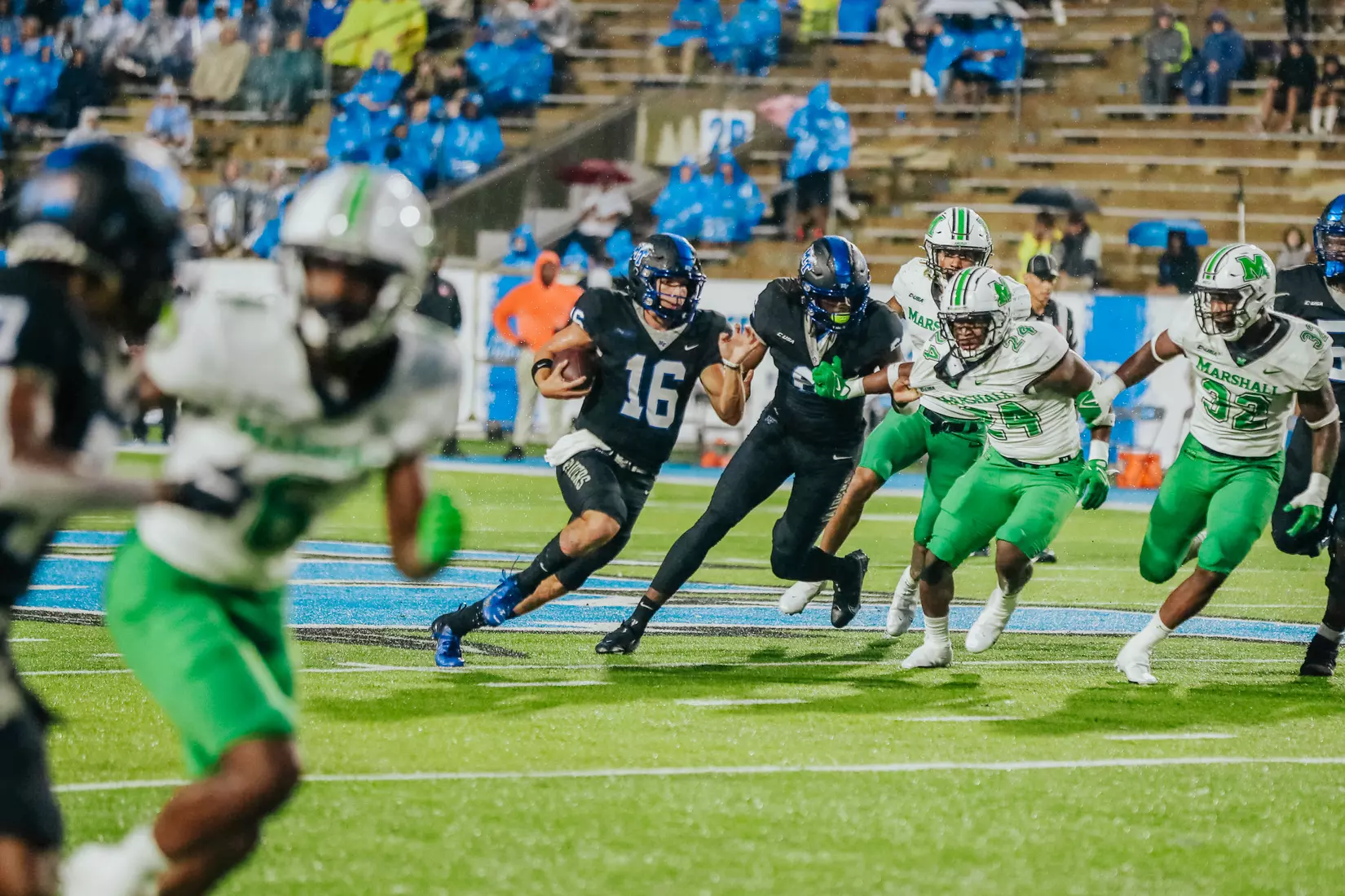 @MT_FB vs Marshall, 33-28, 10/02/21