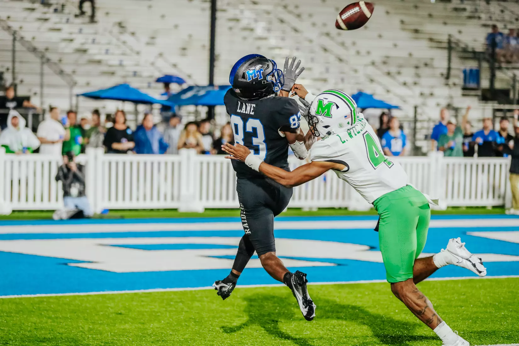 @MT_FB vs Marshall, 33-28, 10/02/21