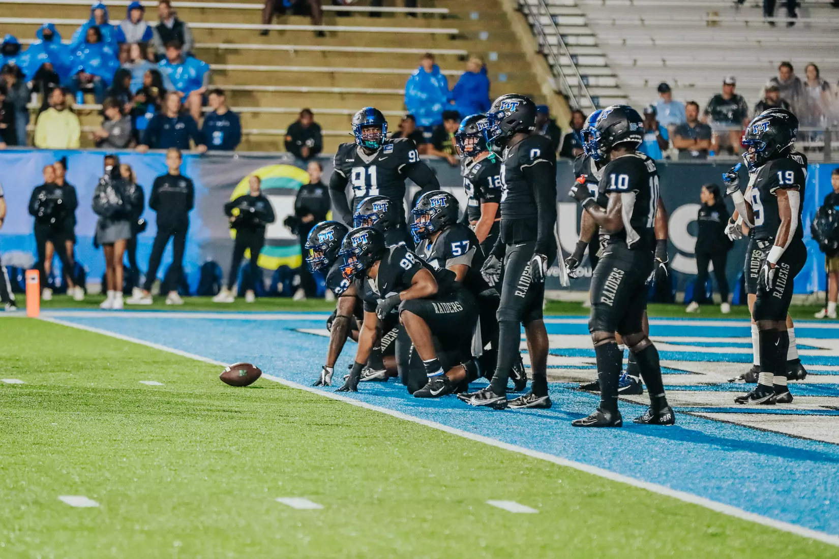 @MT_FB vs Marshall, 33-28, 10/02/21