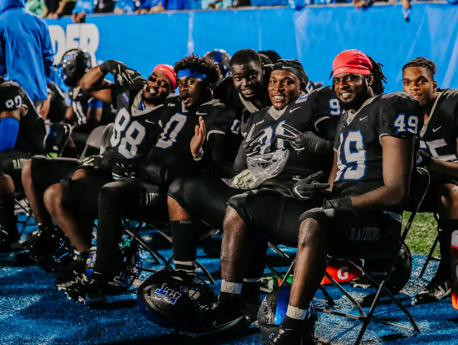 @MT_FB vs Marshall, 33-28, 10/02/21